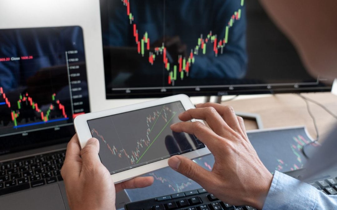 What Is the Long Straddle Option Trading Strategy?